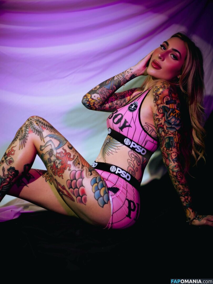 Brittnay Cedzich / brittnaypozen Çıplak OnlyFans  Sızdırılmış Fotoğraf #2