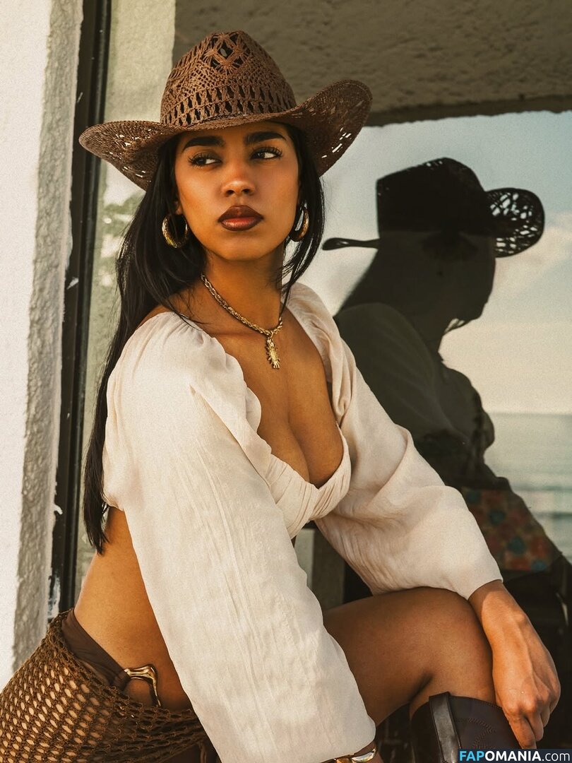 bronze.morenaa Çıplak OnlyFans  Sızdırılmış Fotoğraf #1