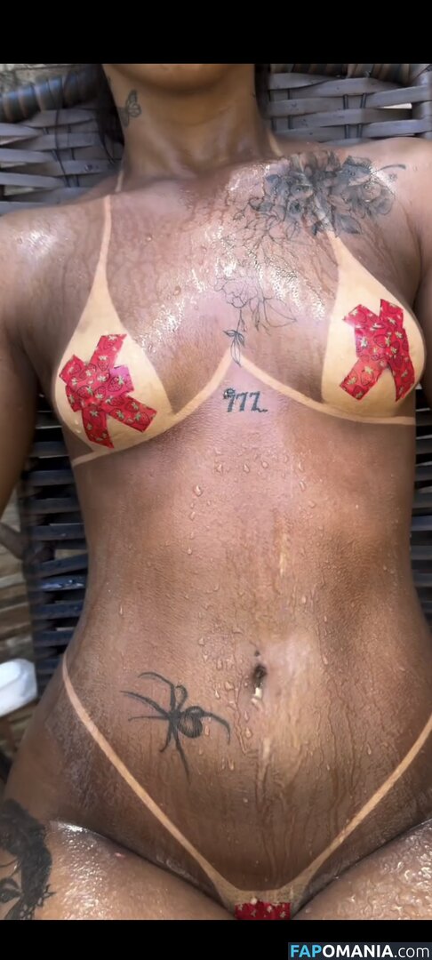 Bronzeamento Natural / biquini marquinha de fita / https: / lorynhadejery / terracodobronze / zer00um Çıplak OnlyFans  Sızdırılmış Fotoğraf #14