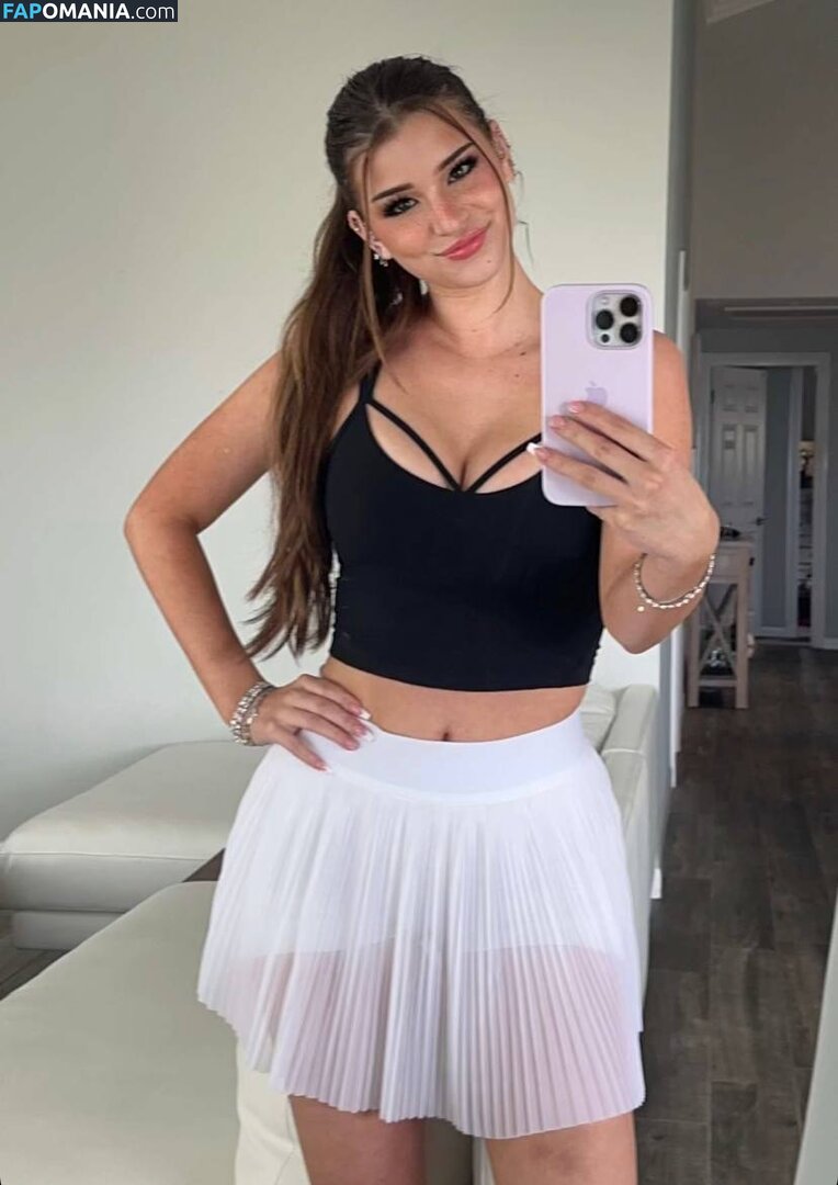 Brooke Monk / brookemonk Çıplak OnlyFans  Sızdırılmış Fotoğraf #1