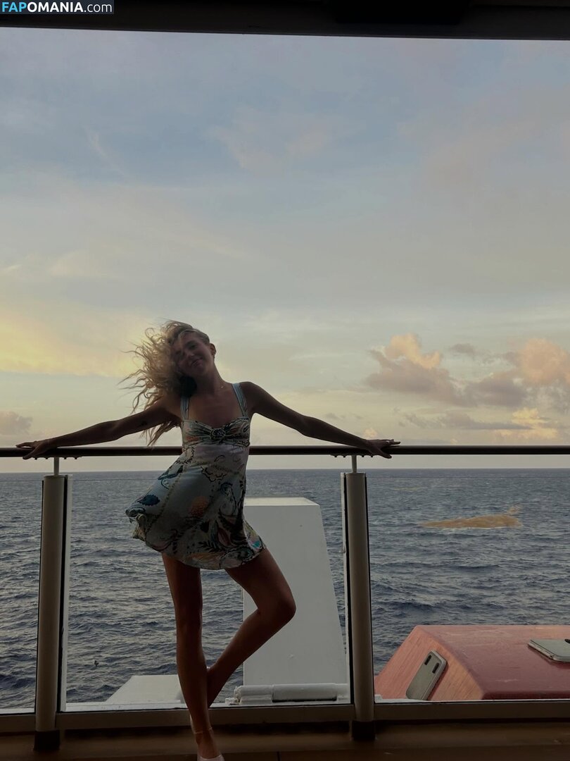 Brynn Rumfallo / brynnrumfallo Çıplak OnlyFans  Sızdırılmış Fotoğraf #246