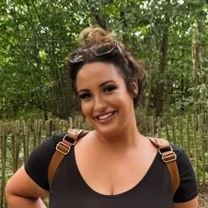 BustyBrunetteS