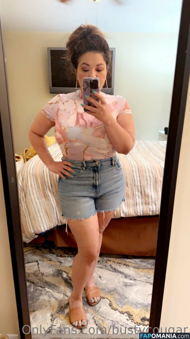 bustycougar Çıplak OnlyFans  Sızdırılmış Fotoğraf #3