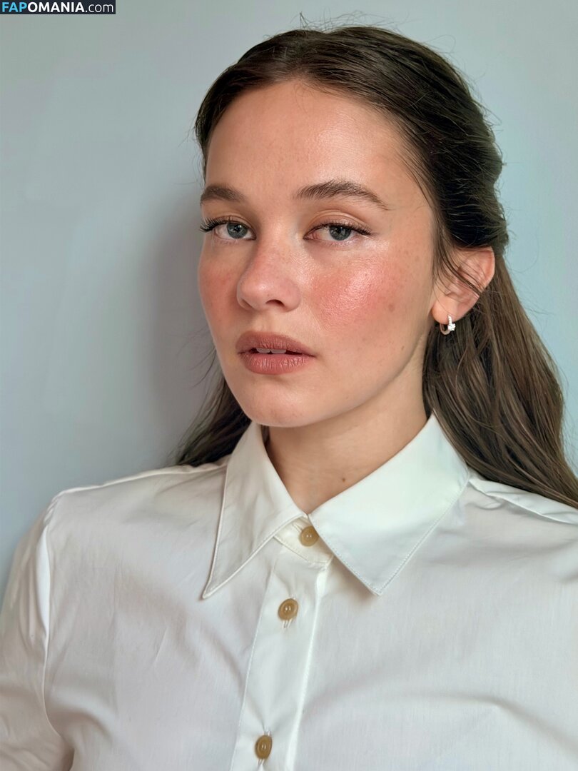 Cailee Spaeny / caileespaeny Çıplak OnlyFans  Sızdırılmış Fotoğraf #337