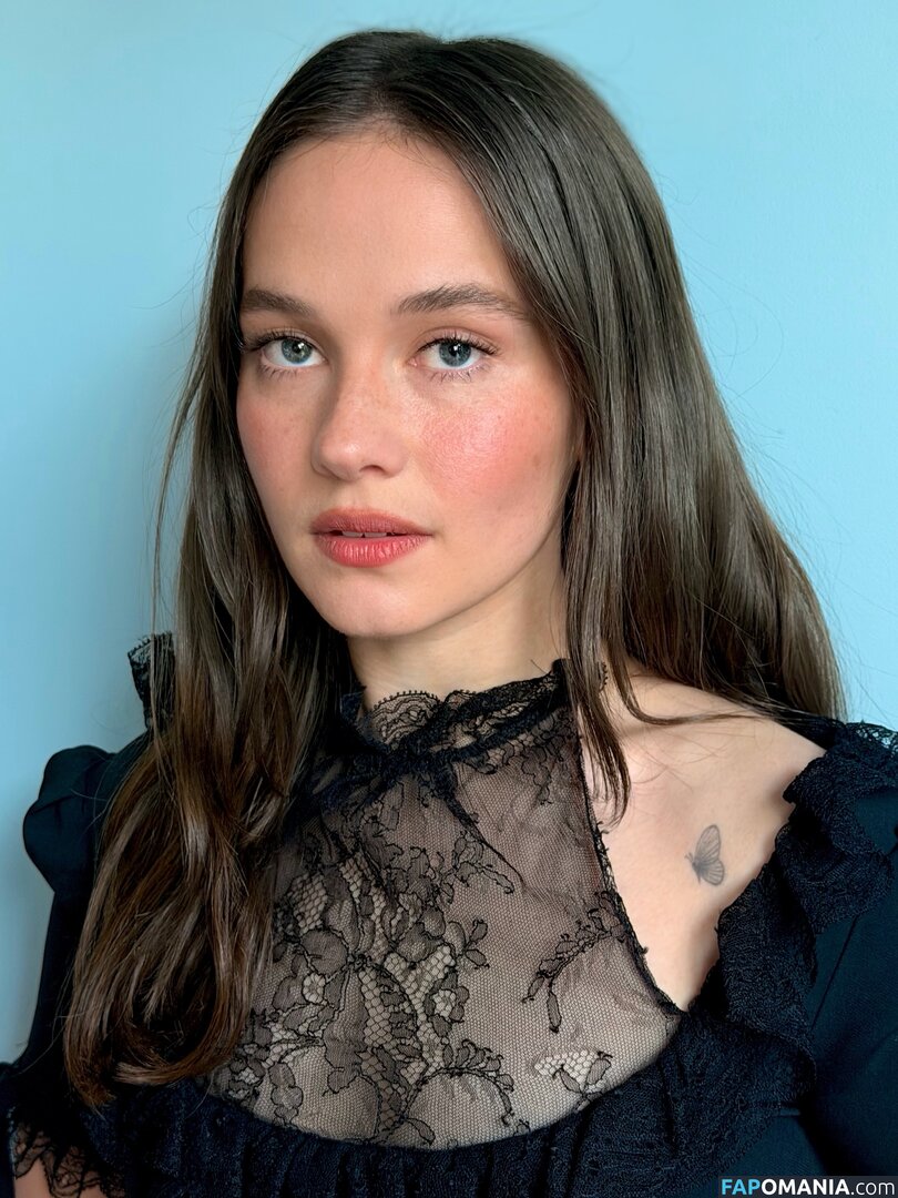 Cailee Spaeny / caileespaeny Çıplak OnlyFans  Sızdırılmış Fotoğraf #338