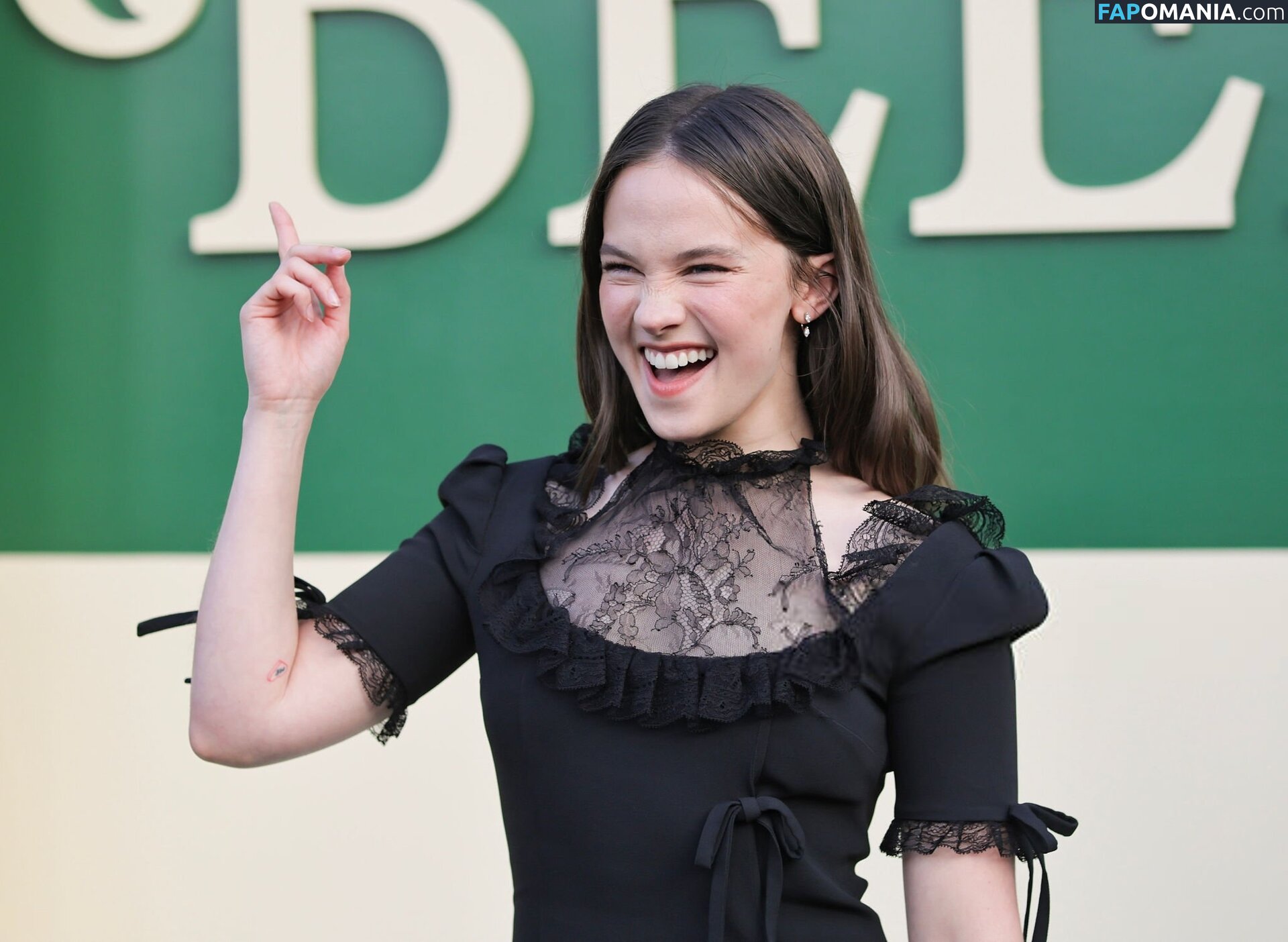 Cailee Spaeny / caileespaeny Çıplak OnlyFans  Sızdırılmış Fotoğraf #357