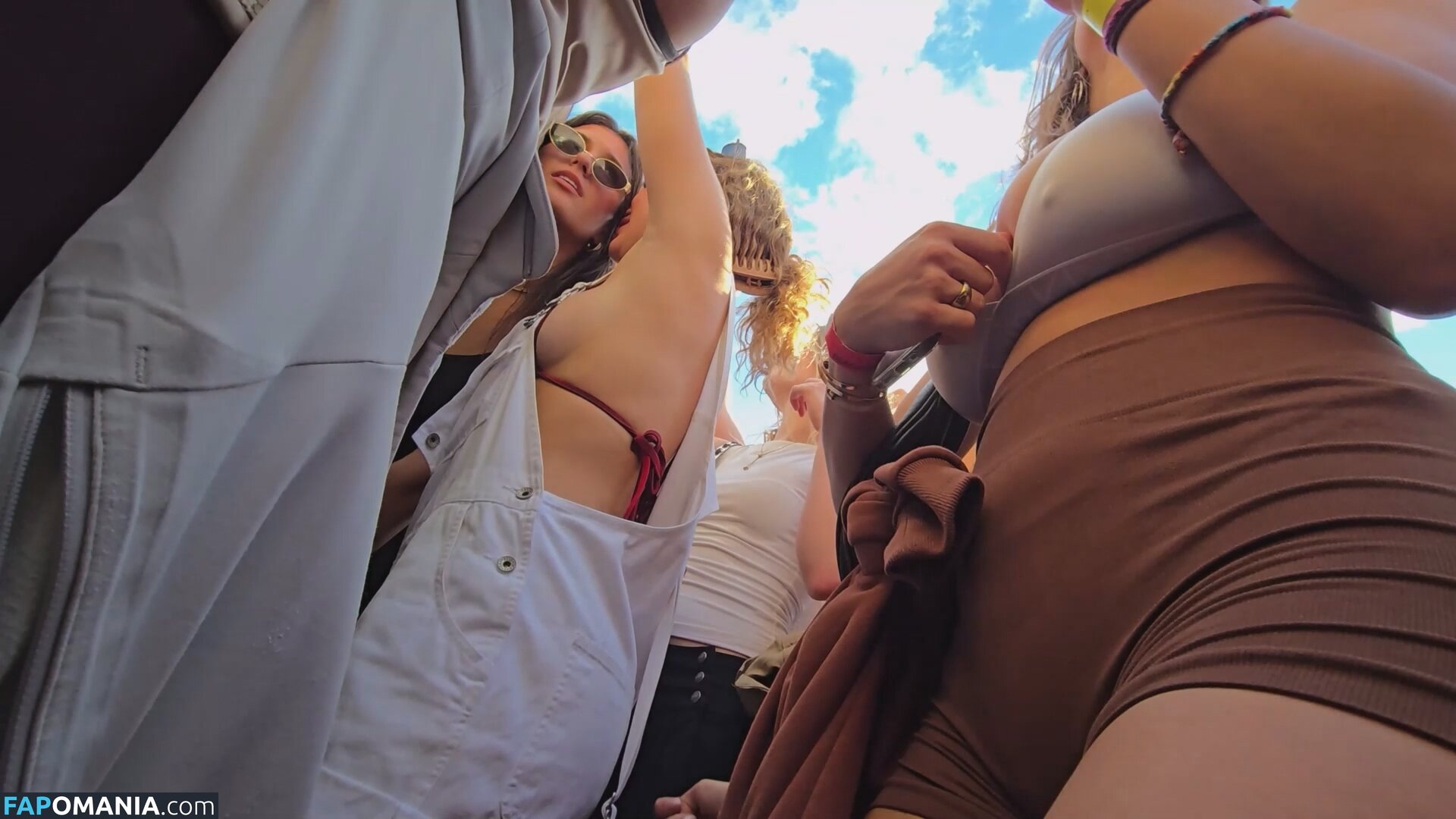 CANDID Boobs / bouncy / braless / cleavage / downblouse / jiggly Çıplak OnlyFans  Sızdırılmış Fotoğraf #17