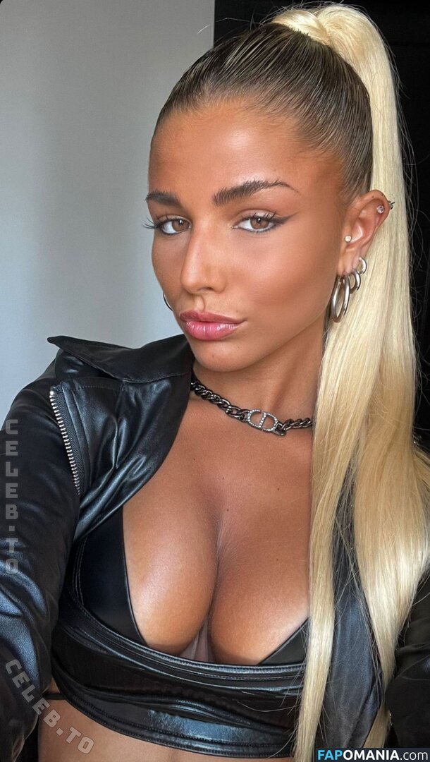 Carla Frigo / carlafrigoo2 Çıplak OnlyFans  Sızdırılmış Fotoğraf #3