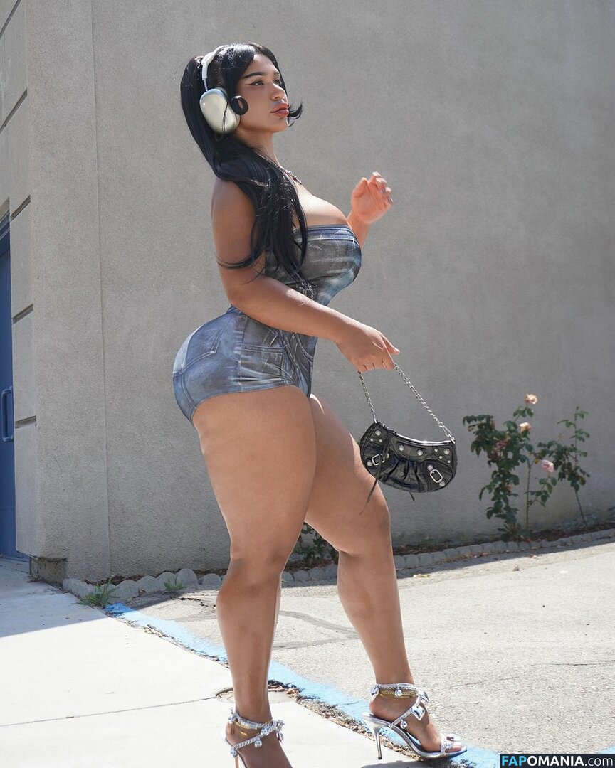 Carmela Habibi / carmelahabibi / carmellaxo / littlemisslibrarian Çıplak OnlyFans  Sızdırılmış Fotoğraf #46