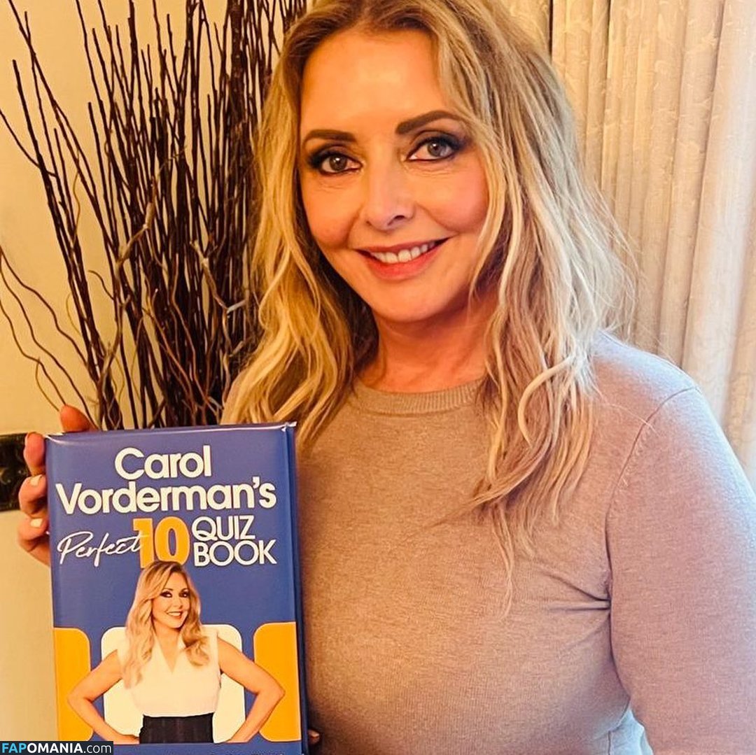 Carol Vorderman Çıplak OnlyFans  Sızdırılmış Fotoğraf #34