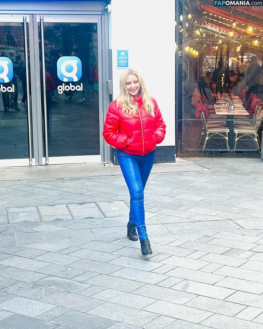 Carol Vorderman Çıplak OnlyFans  Sızdırılmış Fotoğraf #459