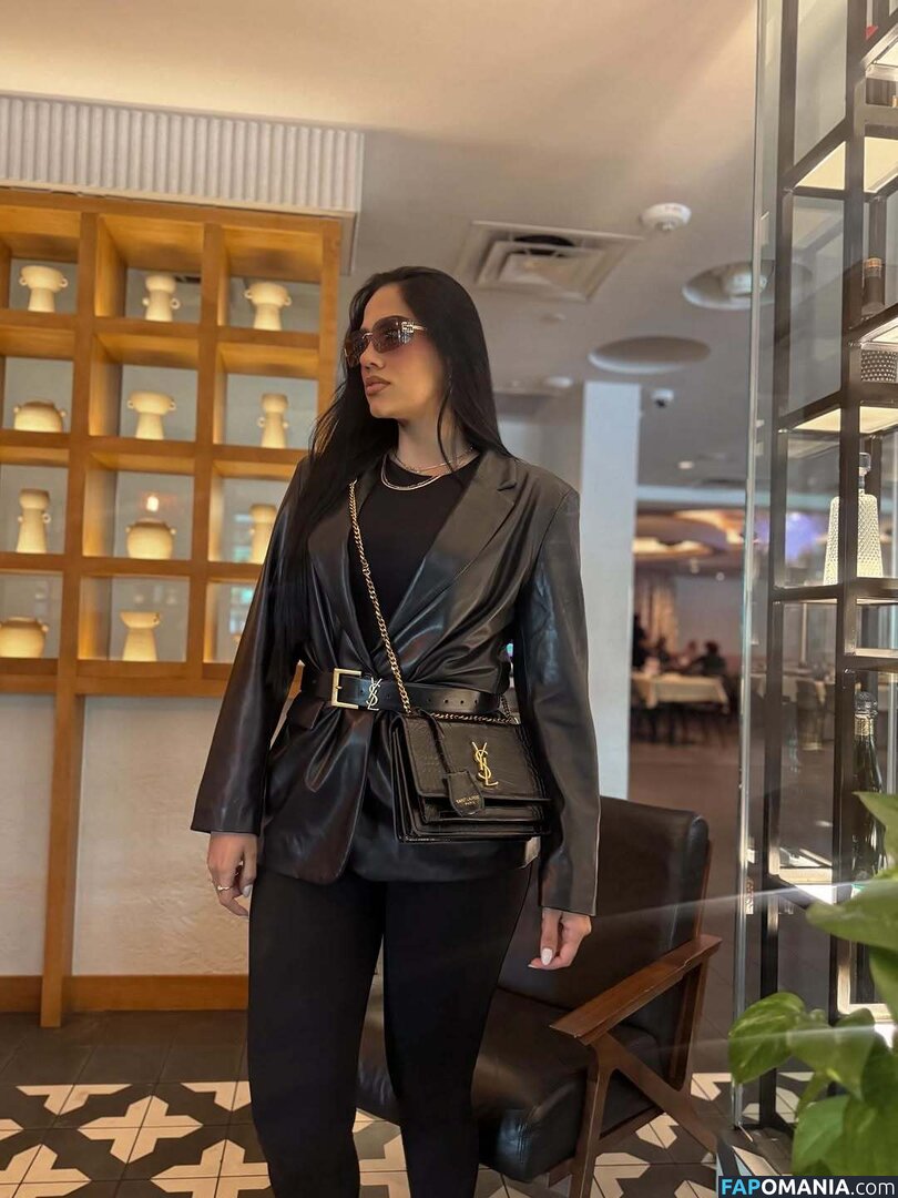 Cecilia Rossell / ceciliarossellhn Çıplak OnlyFans  Sızdırılmış Fotoğraf #17