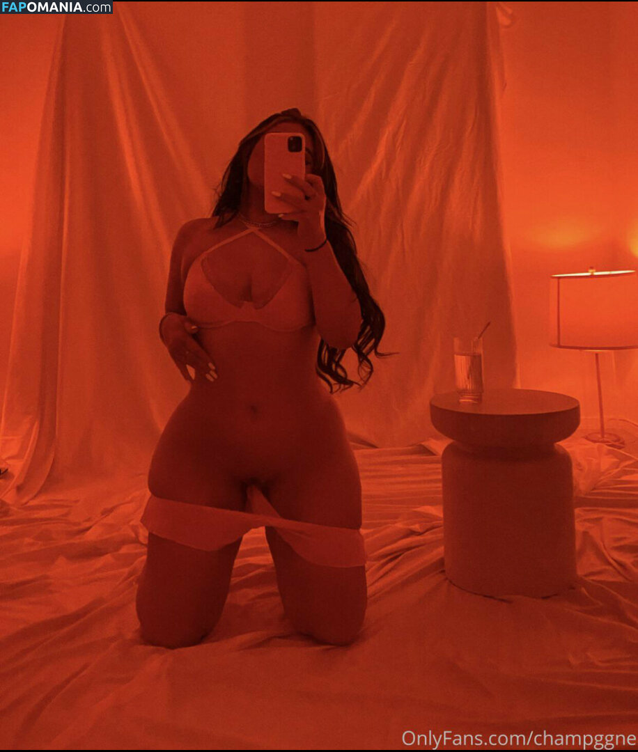 Champagne / Champggne Çıplak OnlyFans  Sızdırılmış Fotoğraf #2