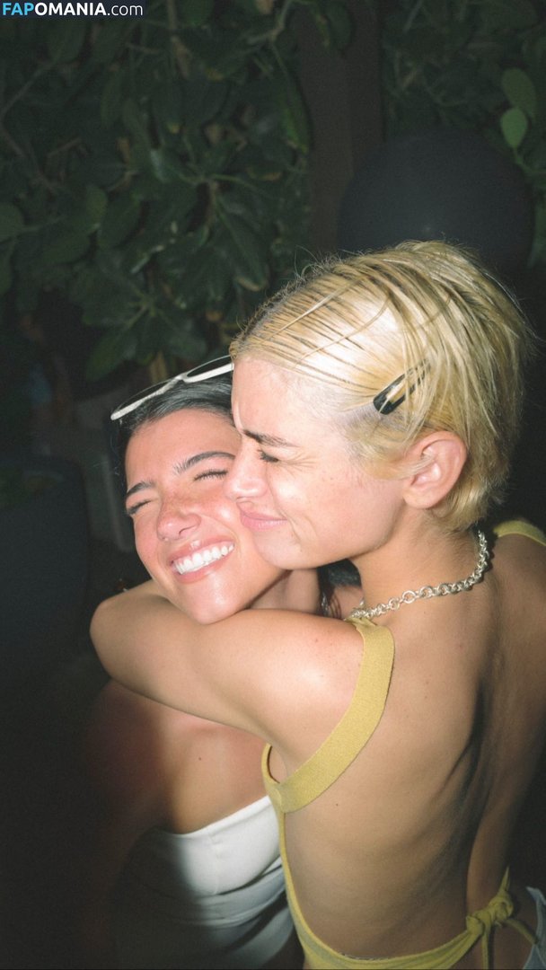 Charli D'Amelio / Charli Damelio / charlidamelio / charliesdamelio Çıplak OnlyFans  Sızdırılmış Fotoğraf #45