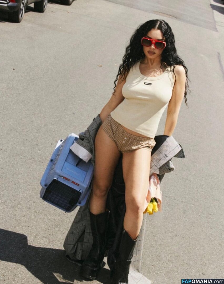 Charli XCX / charli_xcx / charlignarly / charlixcx / https: Çıplak OnlyFans  Sızdırılmış Fotoğraf #1255