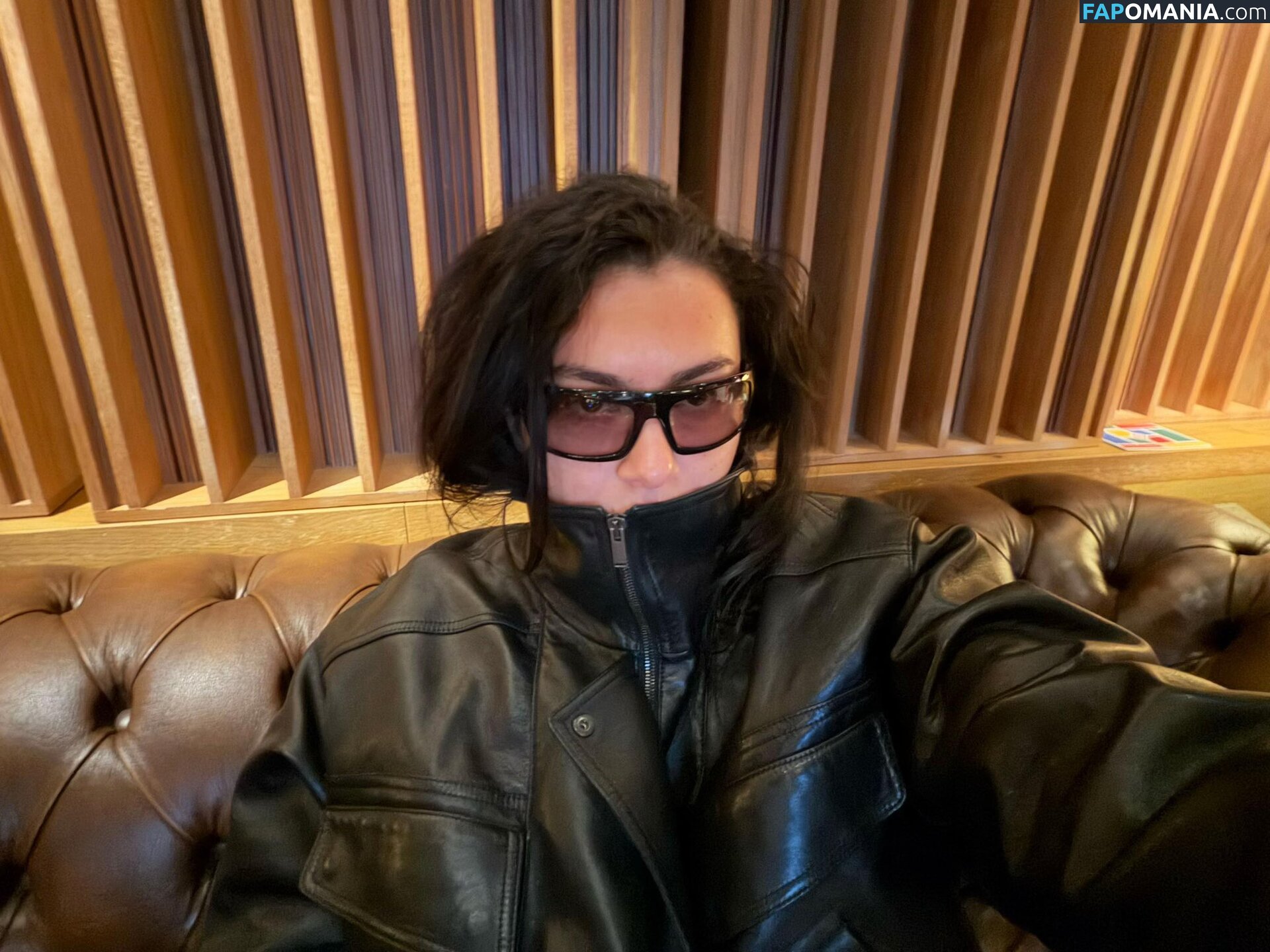 Charli XCX / charli_xcx / charlignarly / charlixcx / https: Çıplak OnlyFans  Sızdırılmış Fotoğraf #1290