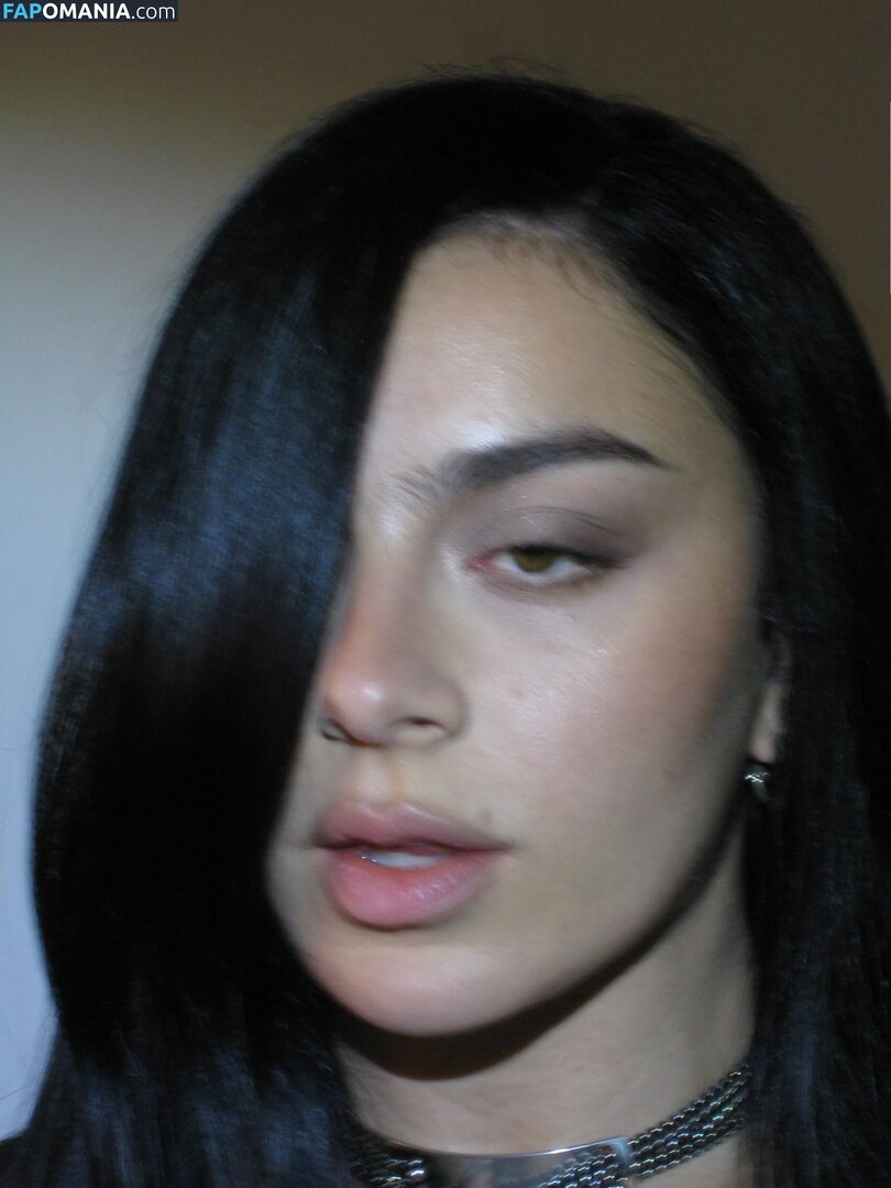 Charli XCX / charli_xcx / charlignarly / charlixcx / https: Çıplak OnlyFans  Sızdırılmış Fotoğraf #1294