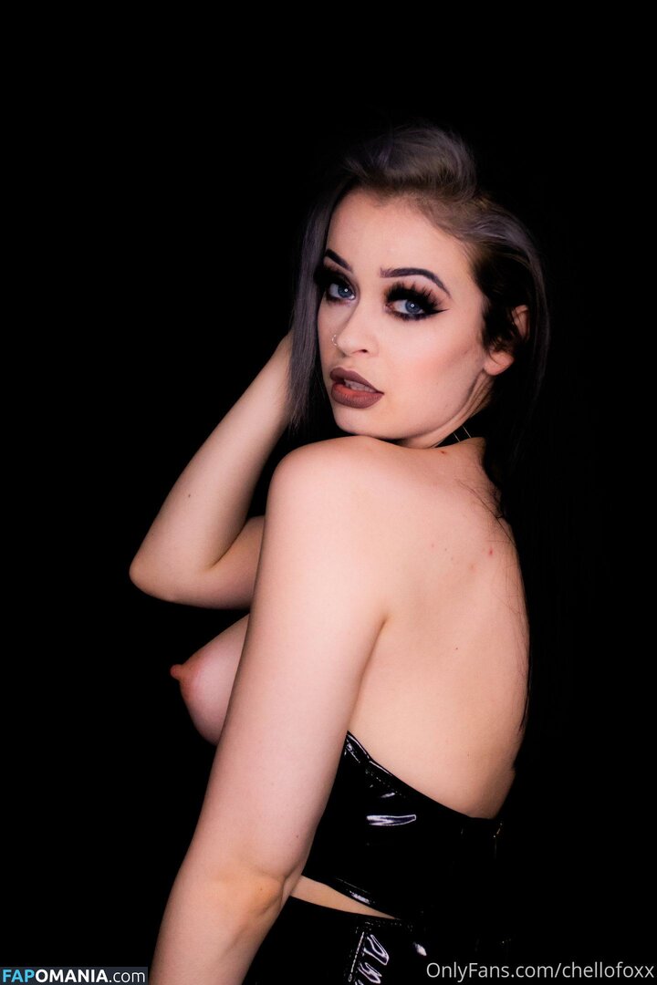 Chellofoxx Çıplak OnlyFans  Sızdırılmış Fotoğraf #4