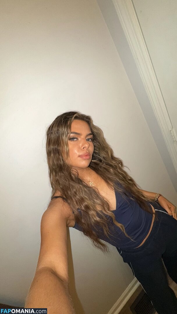 Chelsea Bradford Çıplak OnlyFans  Sızdırılmış Fotoğraf #3