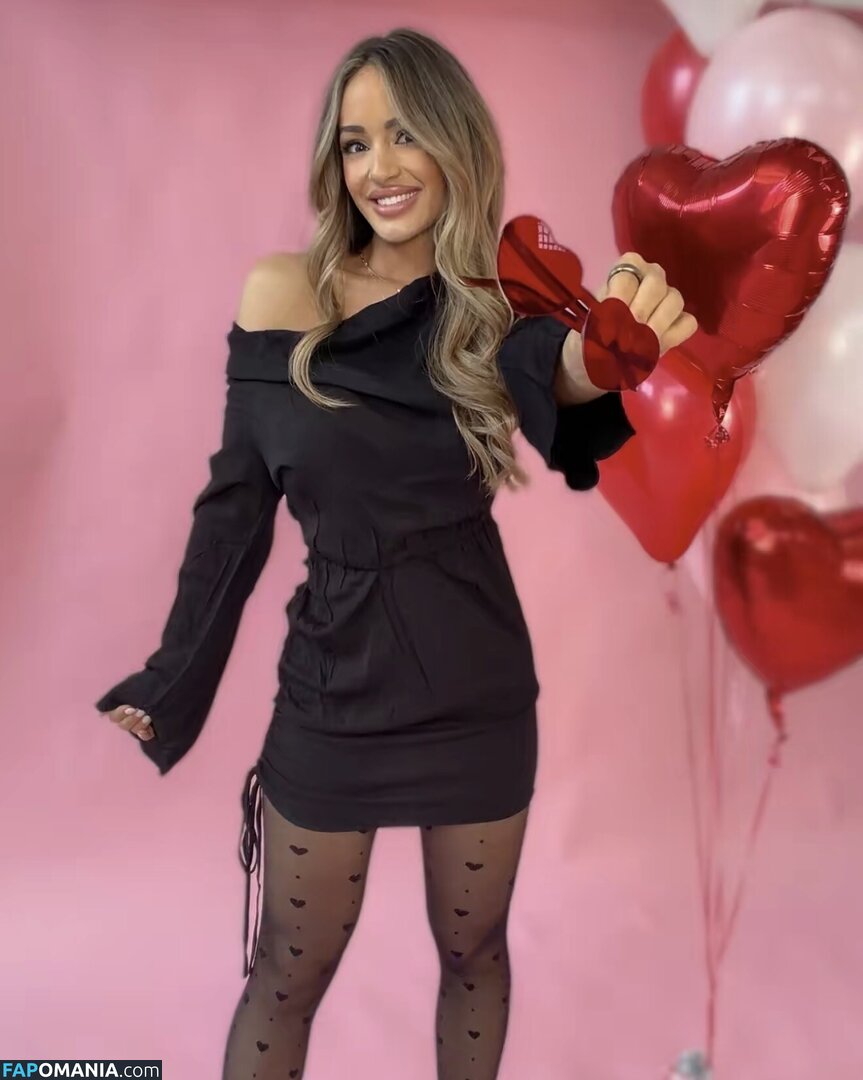 Chelsea Sommers / chelseasommers_ Çıplak OnlyFans  Sızdırılmış Fotoğraf #24