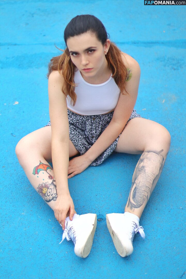 Caroloca Mejía / Helado de Vainilla / chika_bosque / https: / ideas_veg Çıplak OnlyFans  Sızdırılmış Fotoğraf #1