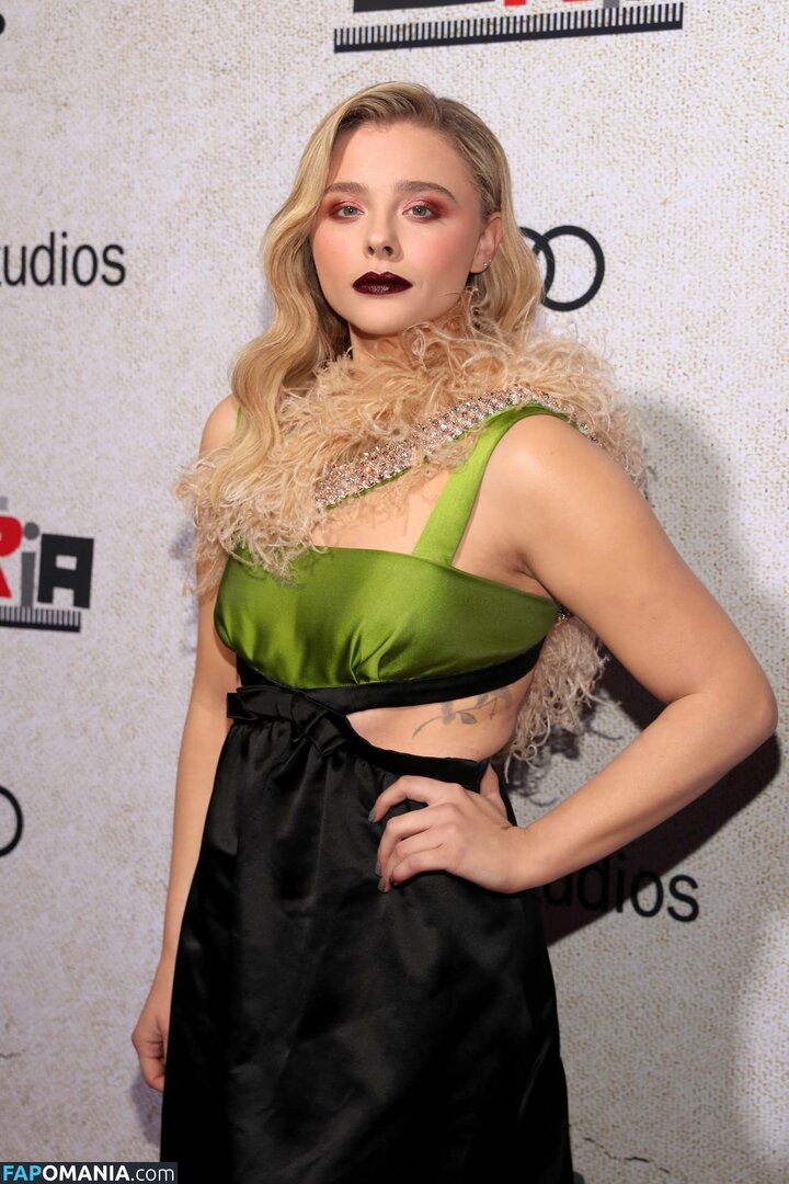 Chloë Grace Moretz / chloegmoretz / https: Çıplak OnlyFans  Sızdırılmış Fotoğraf #141