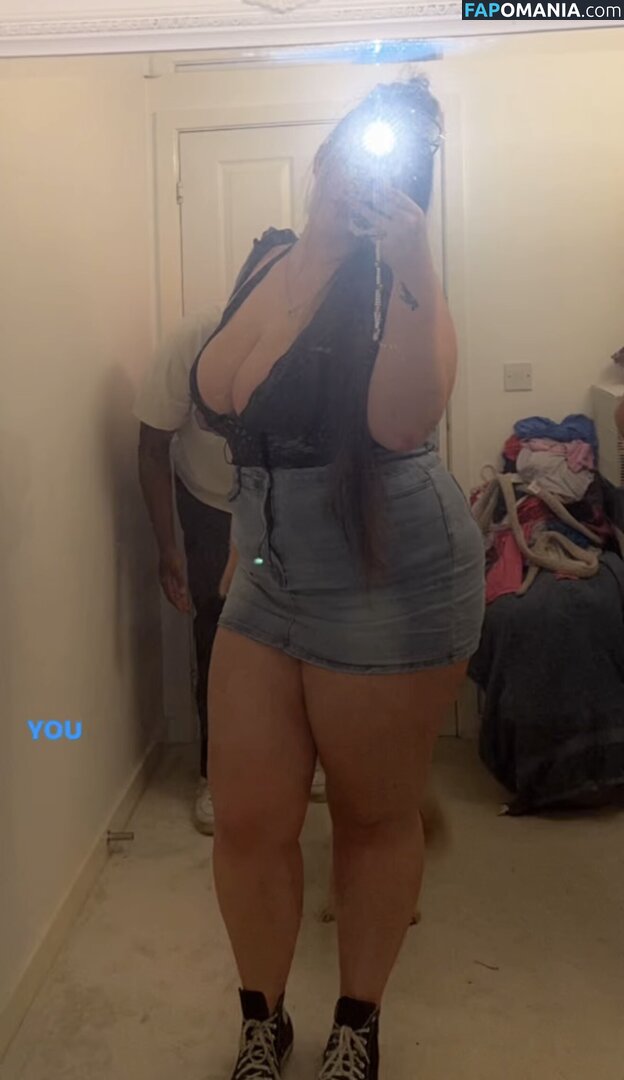 Chloe Carter / _.bigbigtoe._ Çıplak OnlyFans  Sızdırılmış Fotoğraf #1