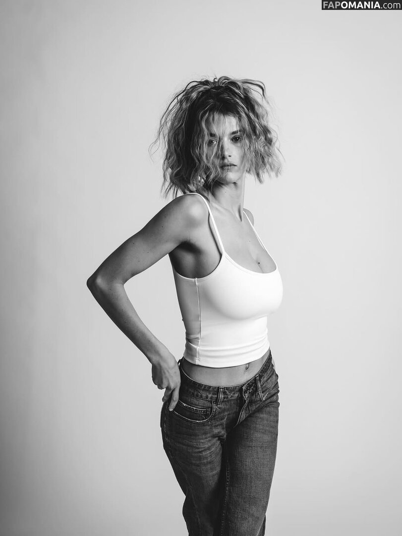 Chloe East / chloeeast Çıplak OnlyFans  Sızdırılmış Fotoğraf #4