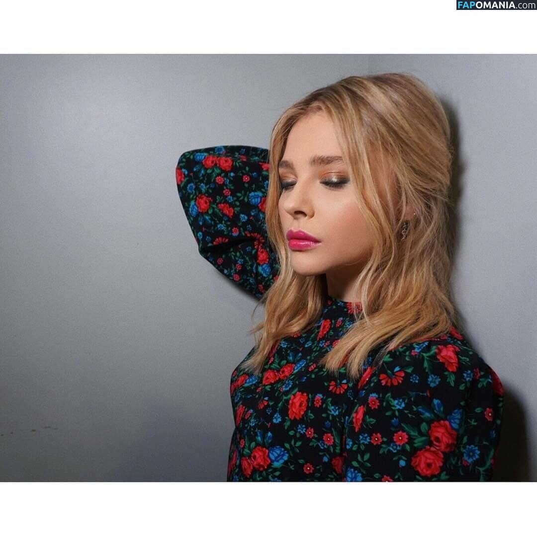 Chloe Grace Moretz / ChloeGMoretz Çıplak OnlyFans  Sızdırılmış Fotoğraf #53