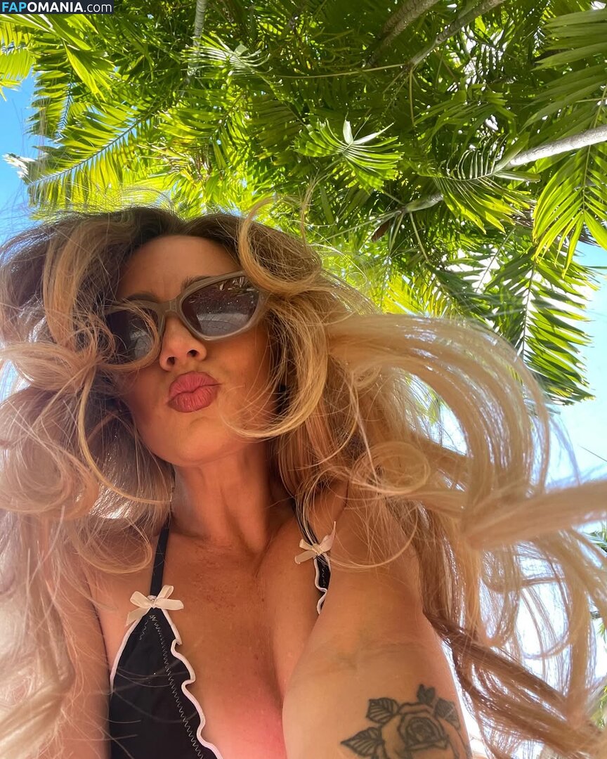 Christina Eileen / christinaeileen Çıplak OnlyFans  Sızdırılmış Fotoğraf #1