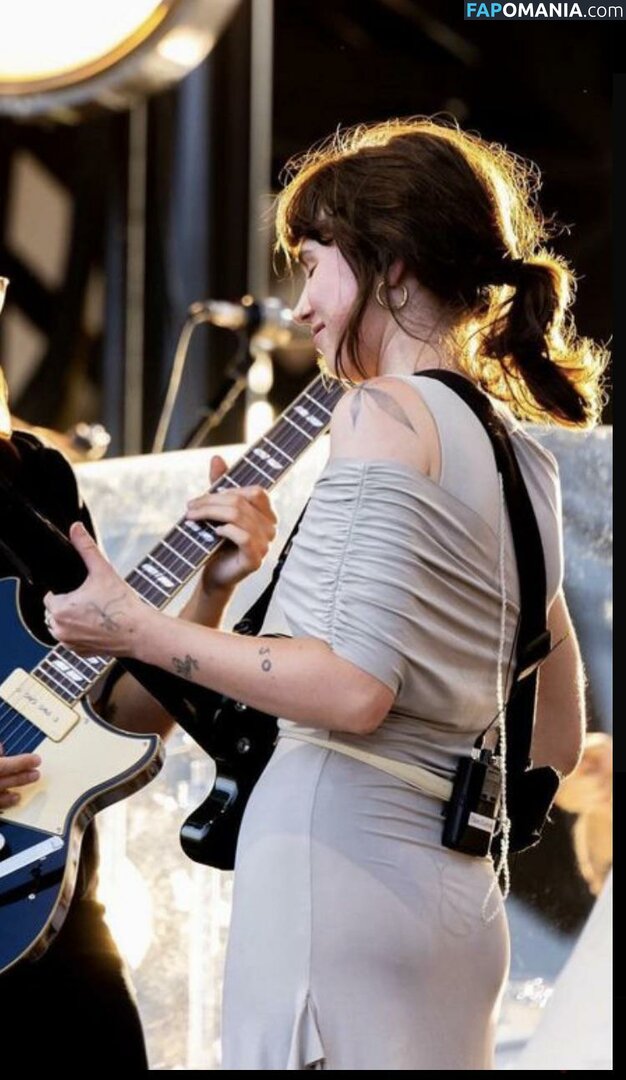 Claire Cottrill / Clairo Çıplak OnlyFans  Sızdırılmış Fotoğraf #1