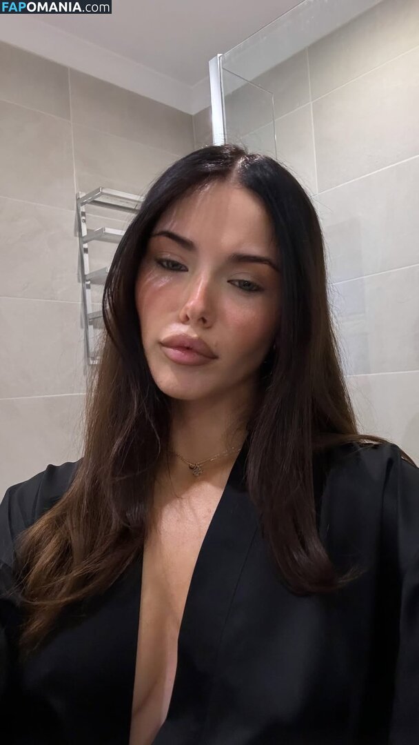 Clarissa Bea / clarissabeaa Çıplak OnlyFans  Sızdırılmış Fotoğraf #1