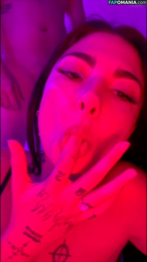 Coco Allen / Suki Sinn / cocoallenxx / sukisinnxxx Çıplak OnlyFans  Sızdırılmış Fotoğraf #1