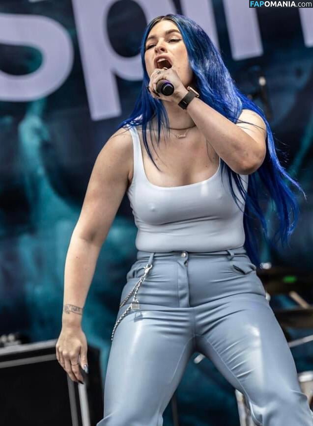 Courtney Laplante / Spiritbox Singer / courtneylaplante Çıplak OnlyFans  Sızdırılmış Fotoğraf #25