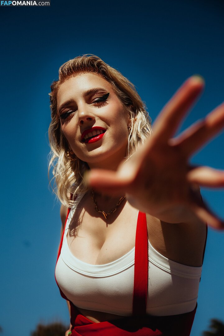 Courtney Miller / co_mill / typicalvlogs Çıplak OnlyFans  Sızdırılmış Fotoğraf #626