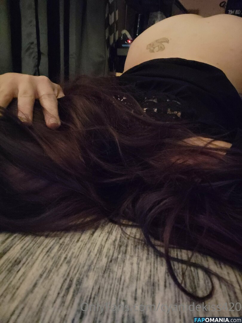 cyanidekiss420 / samanthaxcyanide Çıplak OnlyFans  Sızdırılmış Fotoğraf #2