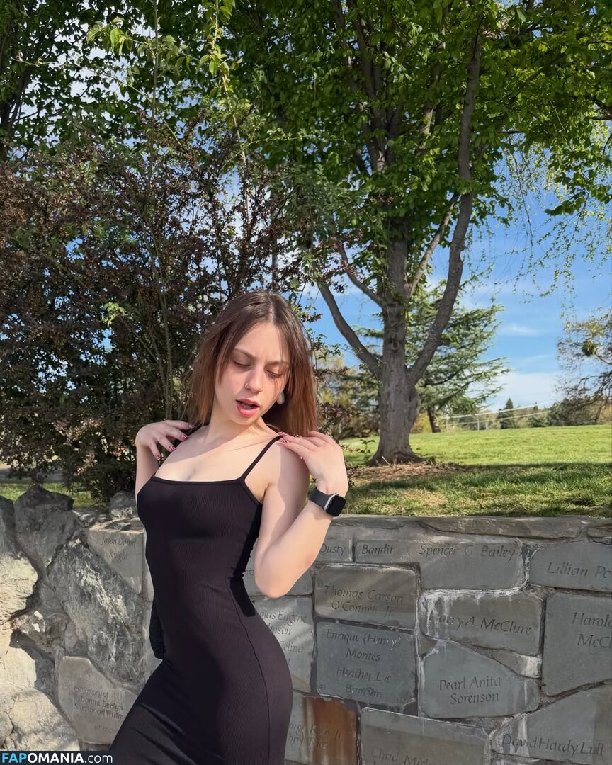 DaddyslilLuna / caciablue / daddyslilsin Çıplak OnlyFans  Sızdırılmış Fotoğraf #1