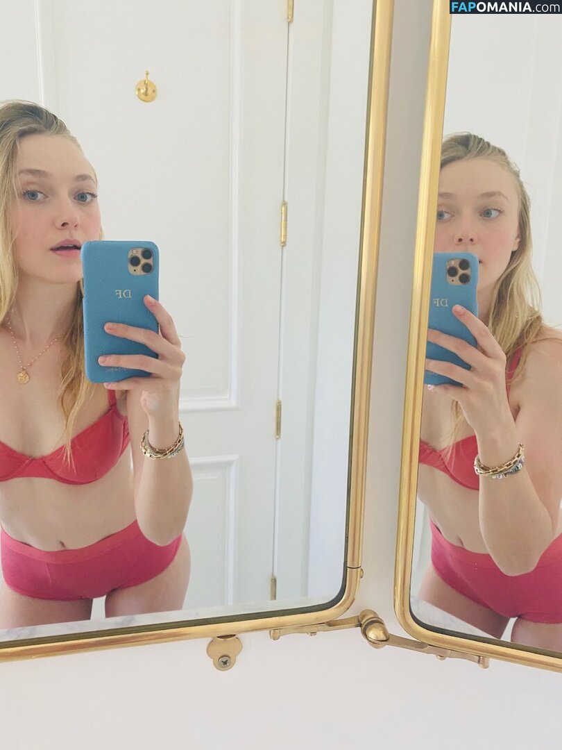 Dakota Fanning / dakotafanning Çıplak OnlyFans  Sızdırılmış Fotoğraf #4