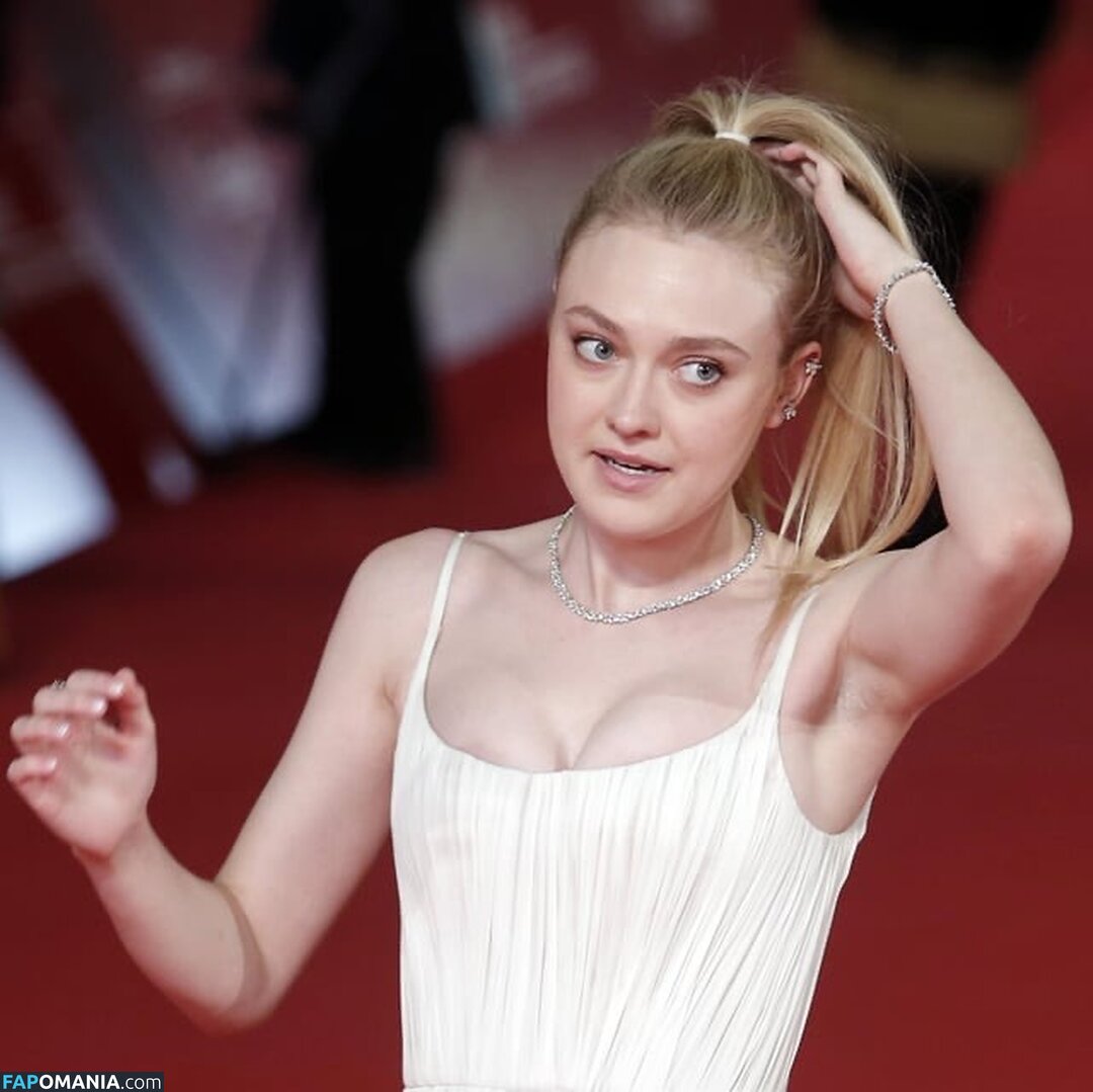 Dakota Fanning / dakotafanning Çıplak OnlyFans  Sızdırılmış Fotoğraf #21