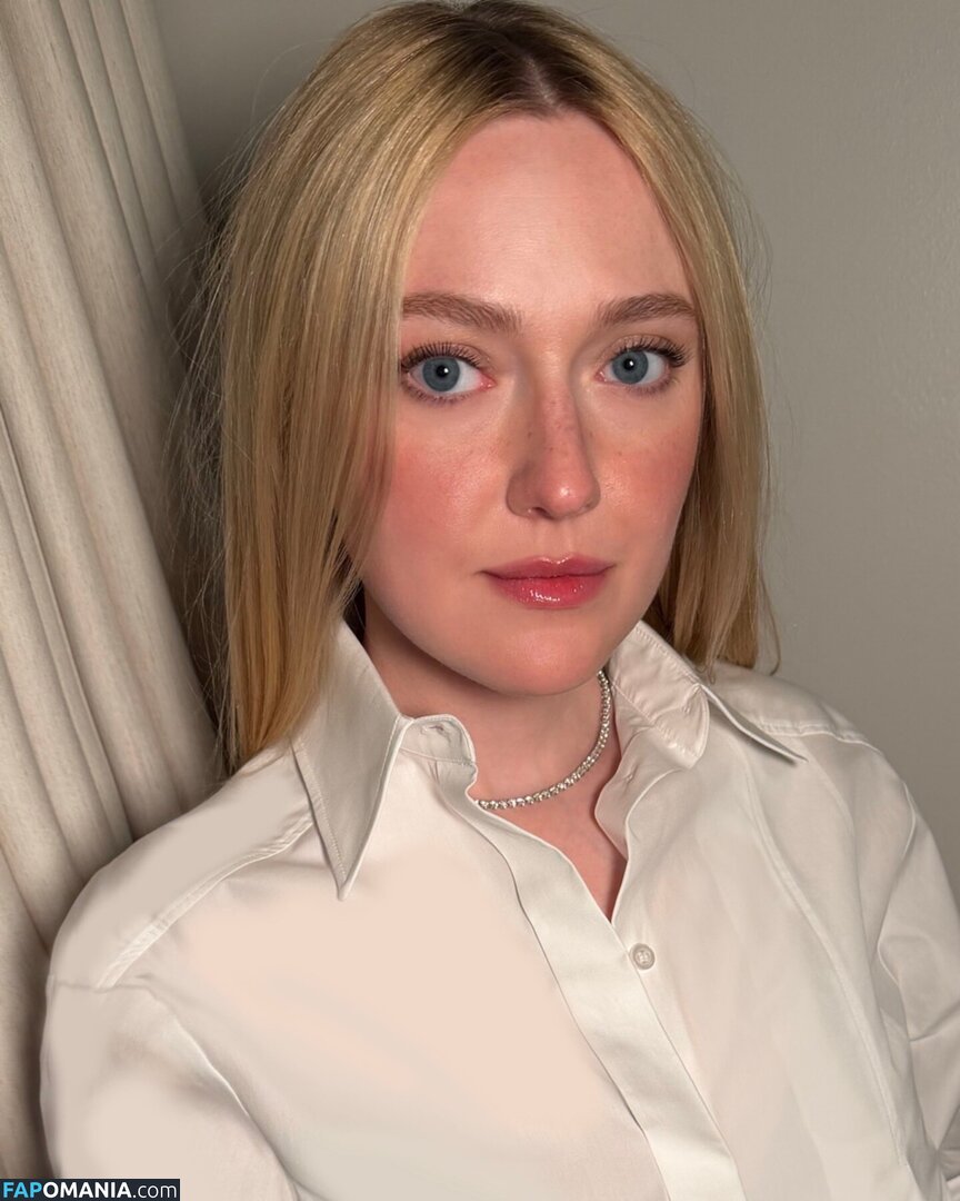 Dakota Fanning / dakotafanning Çıplak OnlyFans  Sızdırılmış Fotoğraf #275