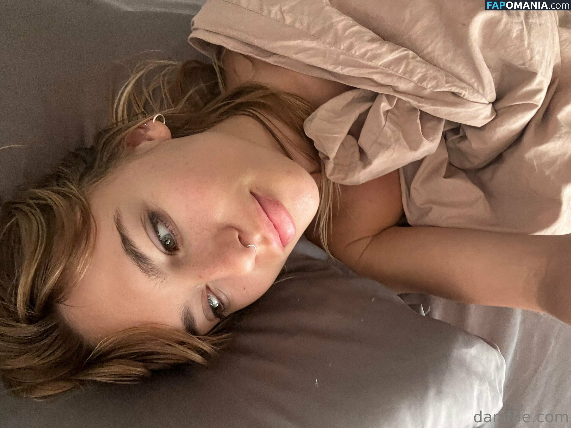 Dani Fae / DaniFae / GlitteringBat6 / TheDanii / daniandsebastian / itsdanifae Çıplak OnlyFans  Sızdırılmış Fotoğraf #42