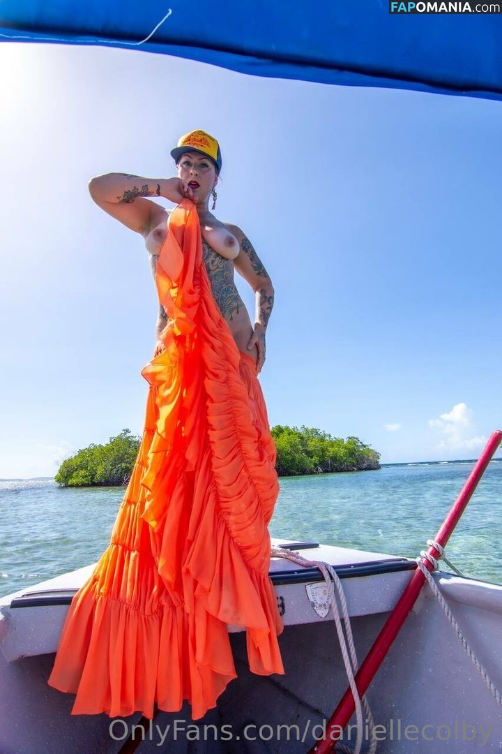 Danielle Colby Çıplak Sızdırılmış Fotoğraf #98