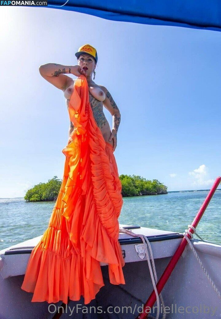Danielle Colby Çıplak Sızdırılmış Fotoğraf #105