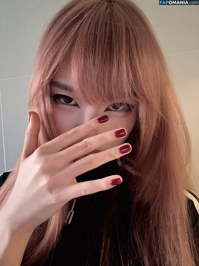 Daturakisses / Sacha Wang Çıplak OnlyFans  Sızdırılmış Fotoğraf #5