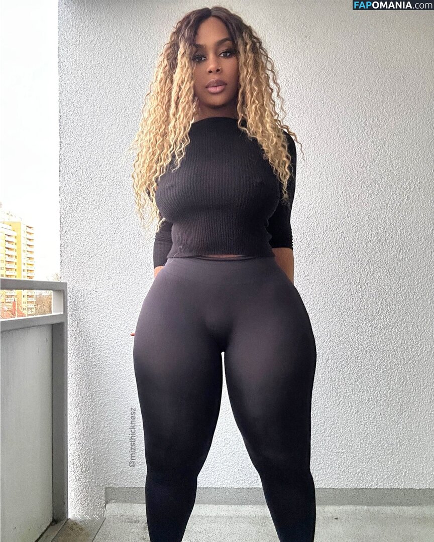 Deborah Olawovin, Mizsthicknesz / mizsthicknesz Çıplak OnlyFans  Sızdırılmış Fotoğraf #5