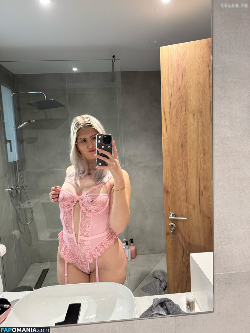 Blondieemiliaa / deineemilia / deinkleineemilia Çıplak OnlyFans  Sızdırılmış Fotoğraf #7