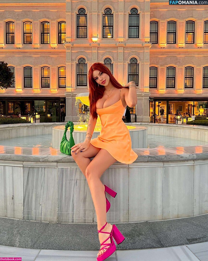 Demet Öztürk Çıplak OnlyFans  Sızdırılmış Fotoğraf #5
