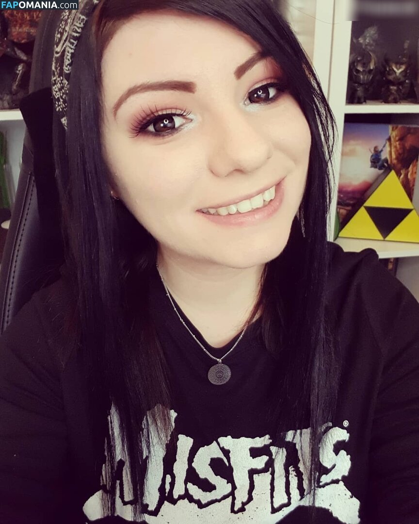 Divi / anni.divine Çıplak OnlyFans  Sızdırılmış Fotoğraf #8