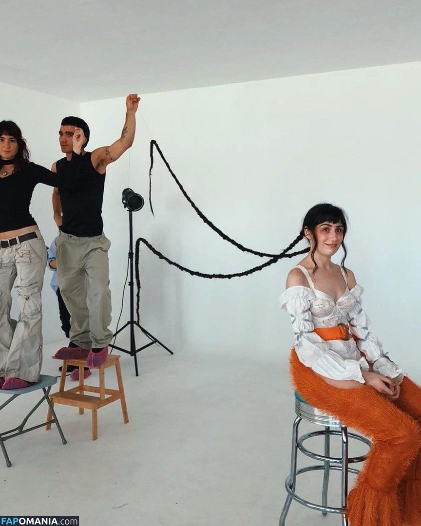 Doddleoddle / Dodie Clark Çıplak OnlyFans  Sızdırılmış Fotoğraf #36