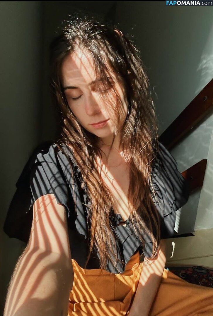 Doddleoddle / Dodie Clark Çıplak OnlyFans  Sızdırılmış Fotoğraf #202